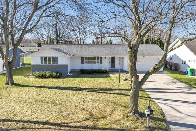 3012 LAWNDALE DRIVE, Green Bay, WI 54311