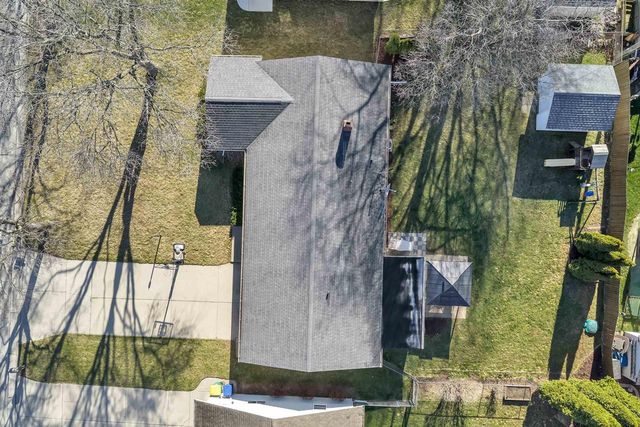 3012 LAWNDALE DRIVE, Green Bay, WI 54311