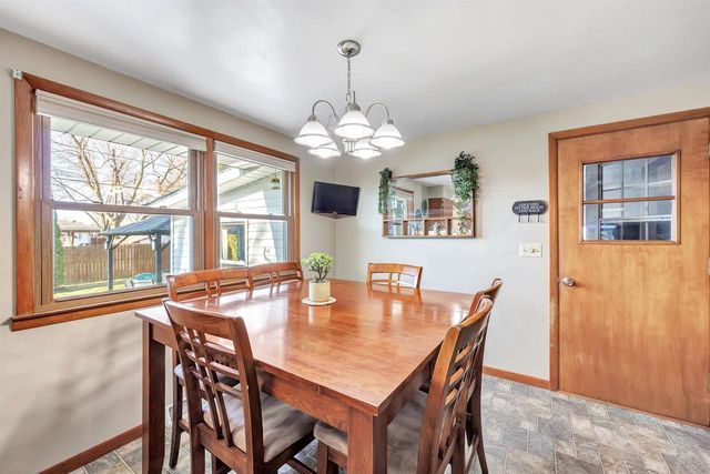 3012 LAWNDALE DRIVE, Green Bay, WI 54311