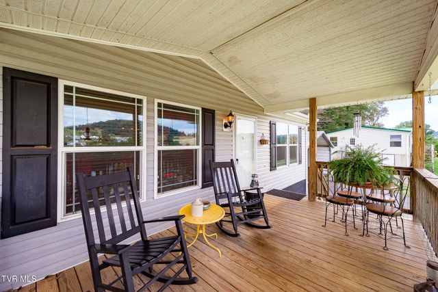 146 Alexander Crossing Drive, Church Hill, TN 37642