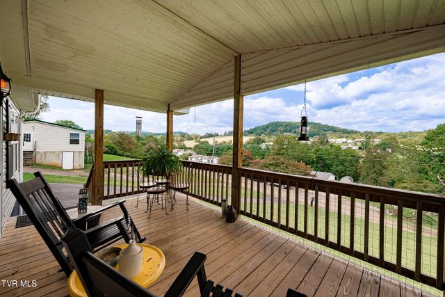 146 Alexander Crossing Drive, Church Hill, TN 37642