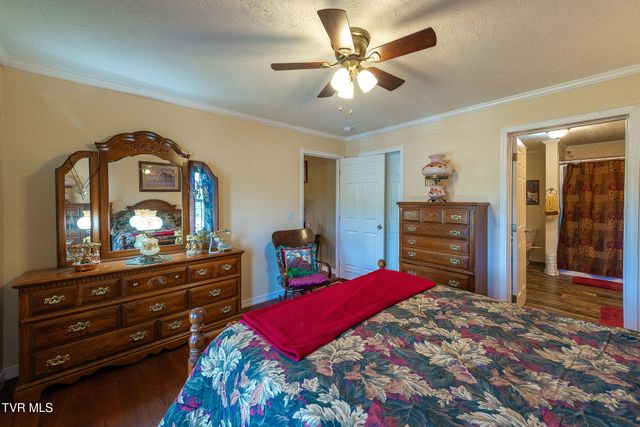 146 Alexander Crossing Drive, Church Hill, TN 37642