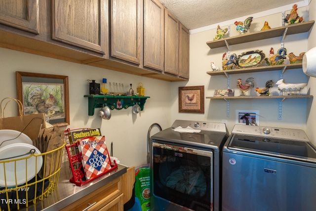 146 Alexander Crossing Drive, Church Hill, TN 37642