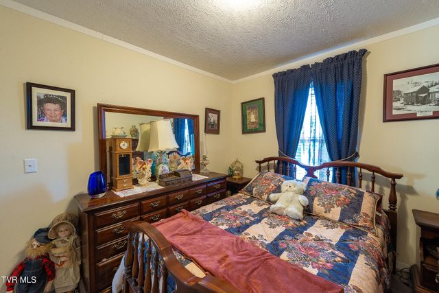 146 Alexander Crossing Drive, Church Hill, TN 37642