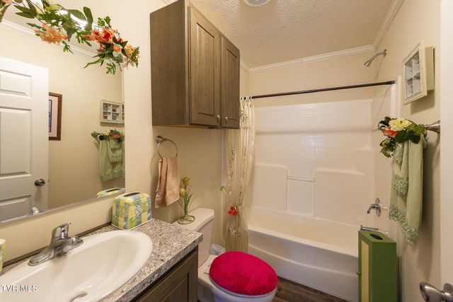 146 Alexander Crossing Drive, Church Hill, TN 37642