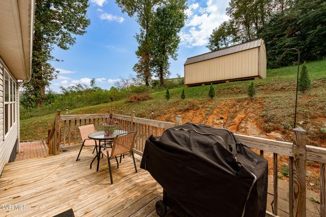 146 Alexander Crossing Drive, Church Hill, TN 37642