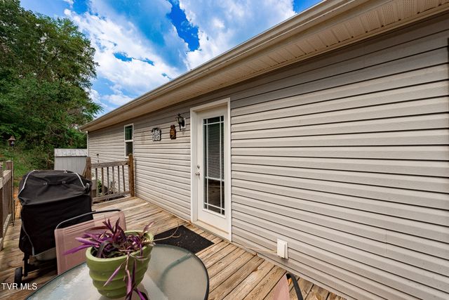 146 Alexander Crossing Drive, Church Hill, TN 37642