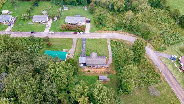 146 Alexander Crossing Drive, Church Hill, TN 37642