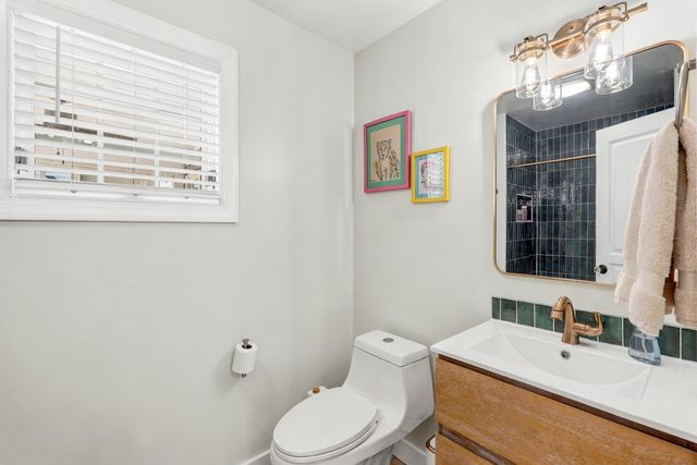 101 Hemlock Shores DR, Goodview, VA 24095