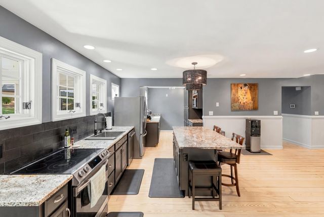 101 Hemlock Shores DR, Goodview, VA 24095
