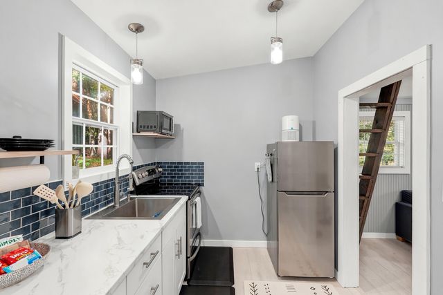 101 Hemlock Shores DR, Goodview, VA 24095