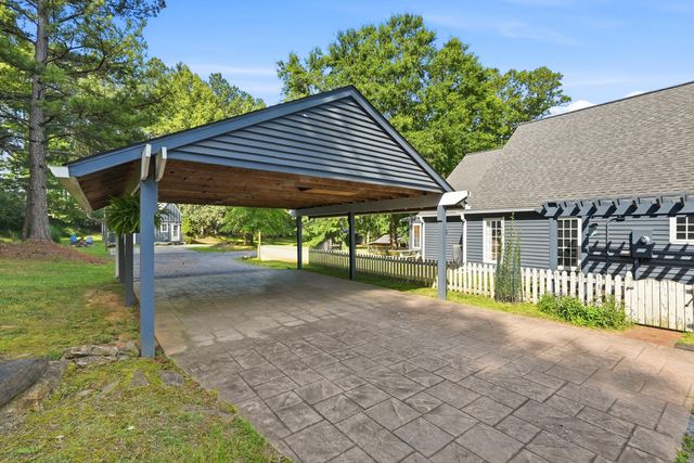 101 Hemlock Shores DR, Goodview, VA 24095