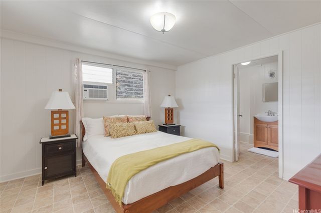 2166 Palolo Avenue, Honolulu, HI 96816