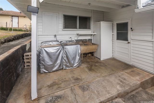 2166 Palolo Avenue, Honolulu, HI 96816