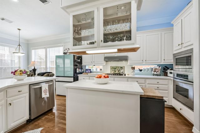 1301 Ketch Court, League City, TX 77573