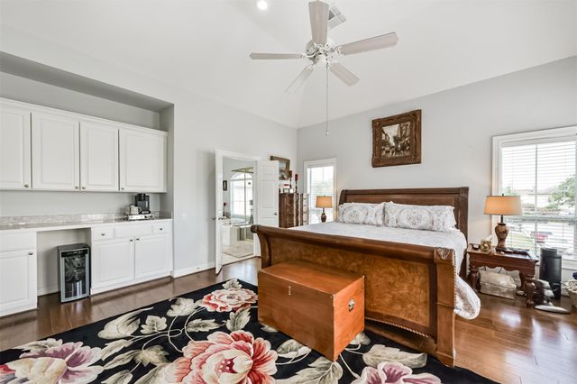 1301 Ketch Court, League City, TX 77573