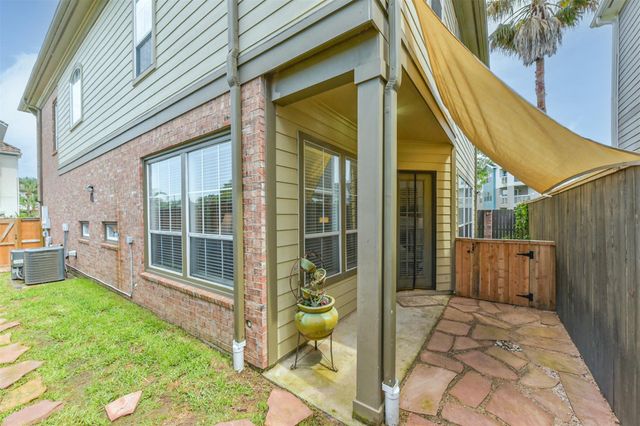 1301 Ketch Court, League City, TX 77573