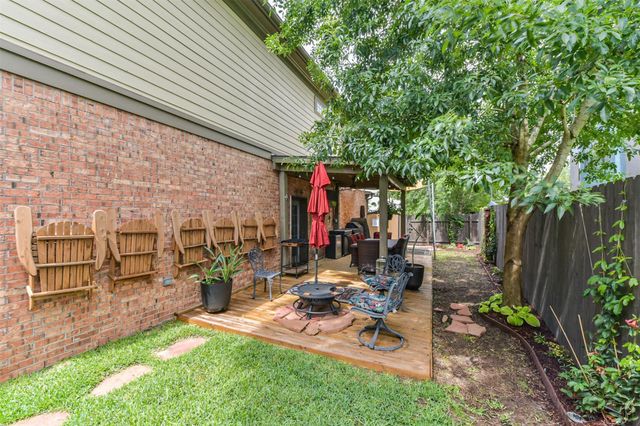 1301 Ketch Court, League City, TX 77573