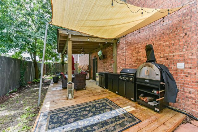 1301 Ketch Court, League City, TX 77573