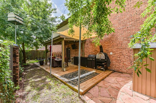 1301 Ketch Court, League City, TX 77573
