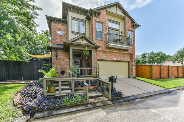 1301 Ketch Court, League City, TX 77573