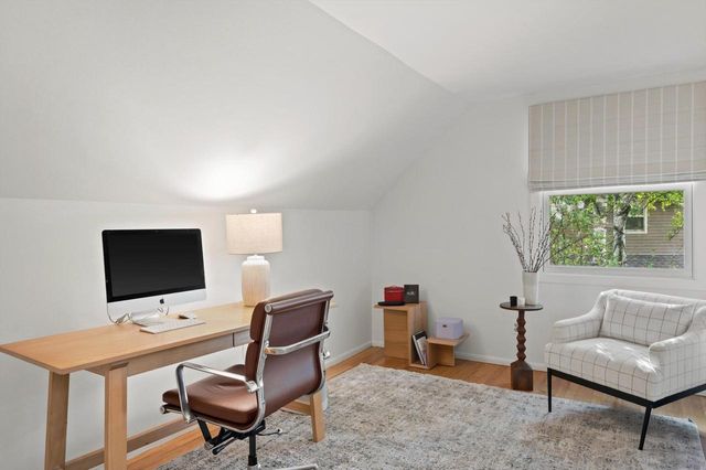 N86W5257 Covington SQUARE, Cedarburg, WI 53012
