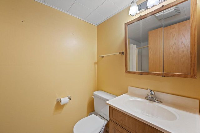 N86W5257 Covington SQUARE, Cedarburg, WI 53012