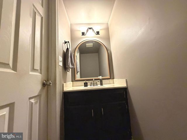 66 WESTERLY RD, Camp Hill, PA 17011