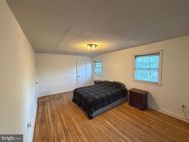 66 WESTERLY RD, Camp Hill, PA 17011