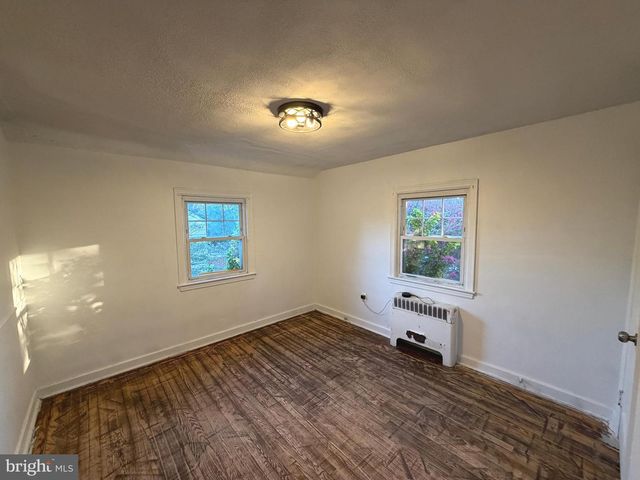 66 WESTERLY RD, Camp Hill, PA 17011