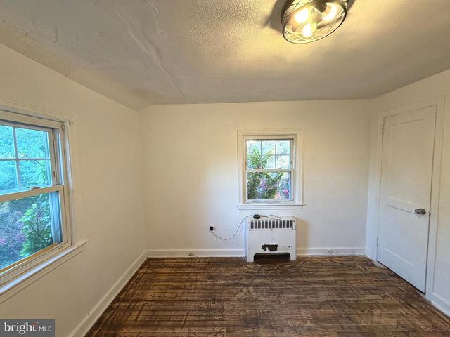 66 WESTERLY RD, Camp Hill, PA 17011