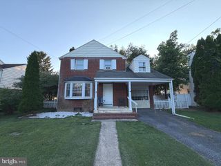 66 WESTERLY RD, Camp Hill, PA 17011