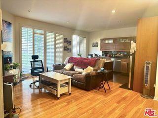 1812 Overland Avenue 105, Los Angeles, CA 90025