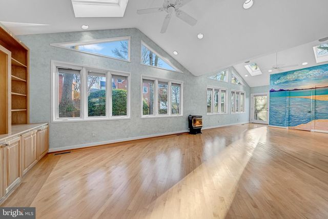 4900 YORKTOWN BLVD, Arlington, VA 22207