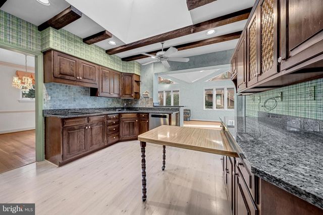 4900 YORKTOWN BLVD, Arlington, VA 22207