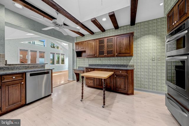 4900 YORKTOWN BLVD, Arlington, VA 22207