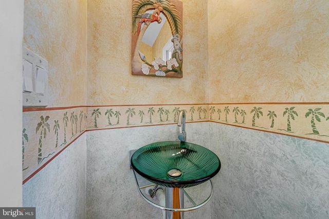 4900 YORKTOWN BLVD, Arlington, VA 22207