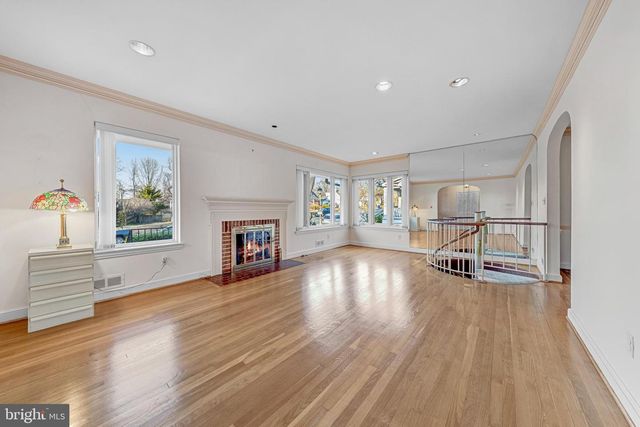 4900 YORKTOWN BLVD, Arlington, VA 22207