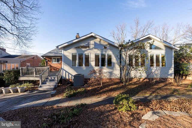 4900 YORKTOWN BLVD, Arlington, VA 22207