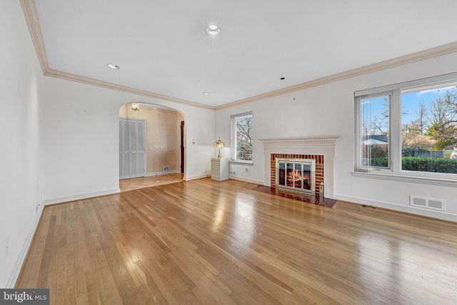 4900 YORKTOWN BLVD, Arlington, VA 22207