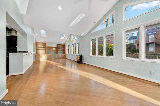 4900 YORKTOWN BLVD, Arlington, VA 22207