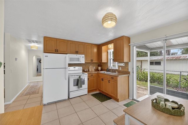 38745 2ND AVENUE, Zephyrhills, FL 33542