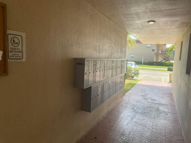 502 Davis Road 9, Palm Springs, FL 33461