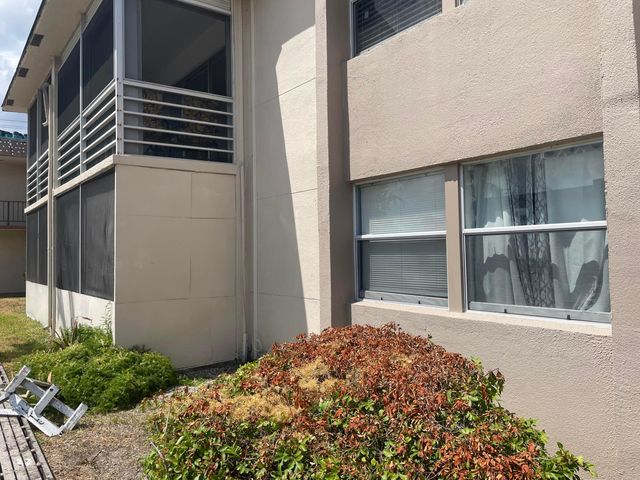 502 Davis Road 9, Palm Springs, FL 33461