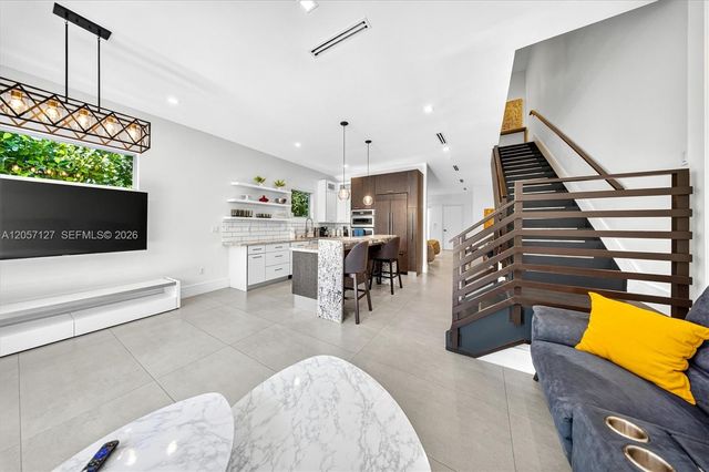 3059 Carter St 3059, Miami, FL 33133