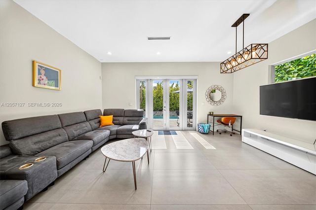 3059 Carter St 3059, Miami, FL 33133