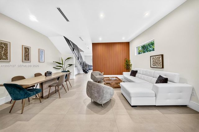 3059 Carter St 3059, Miami, FL 33133