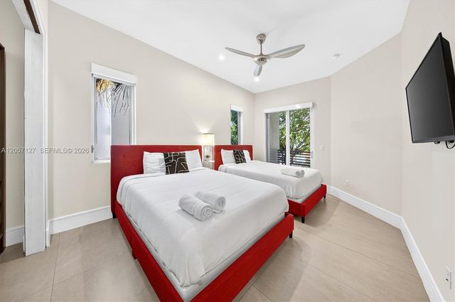 3059 Carter St 3059, Miami, FL 33133