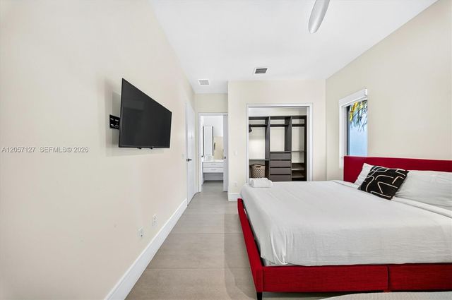 3059 Carter St 3059, Miami, FL 33133