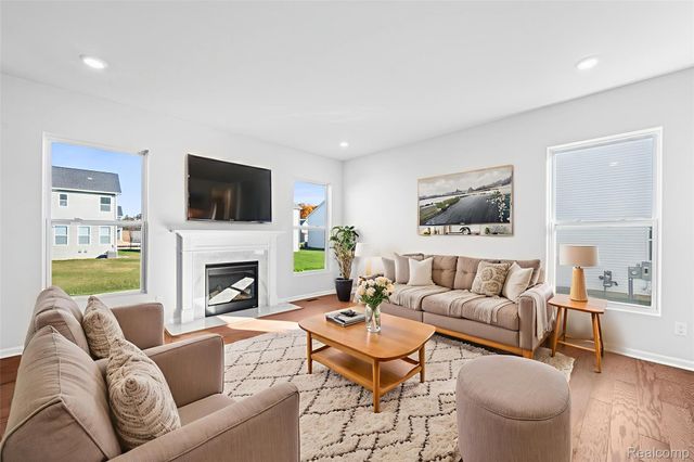 27146 Silo Drive, Saline, MI 48176